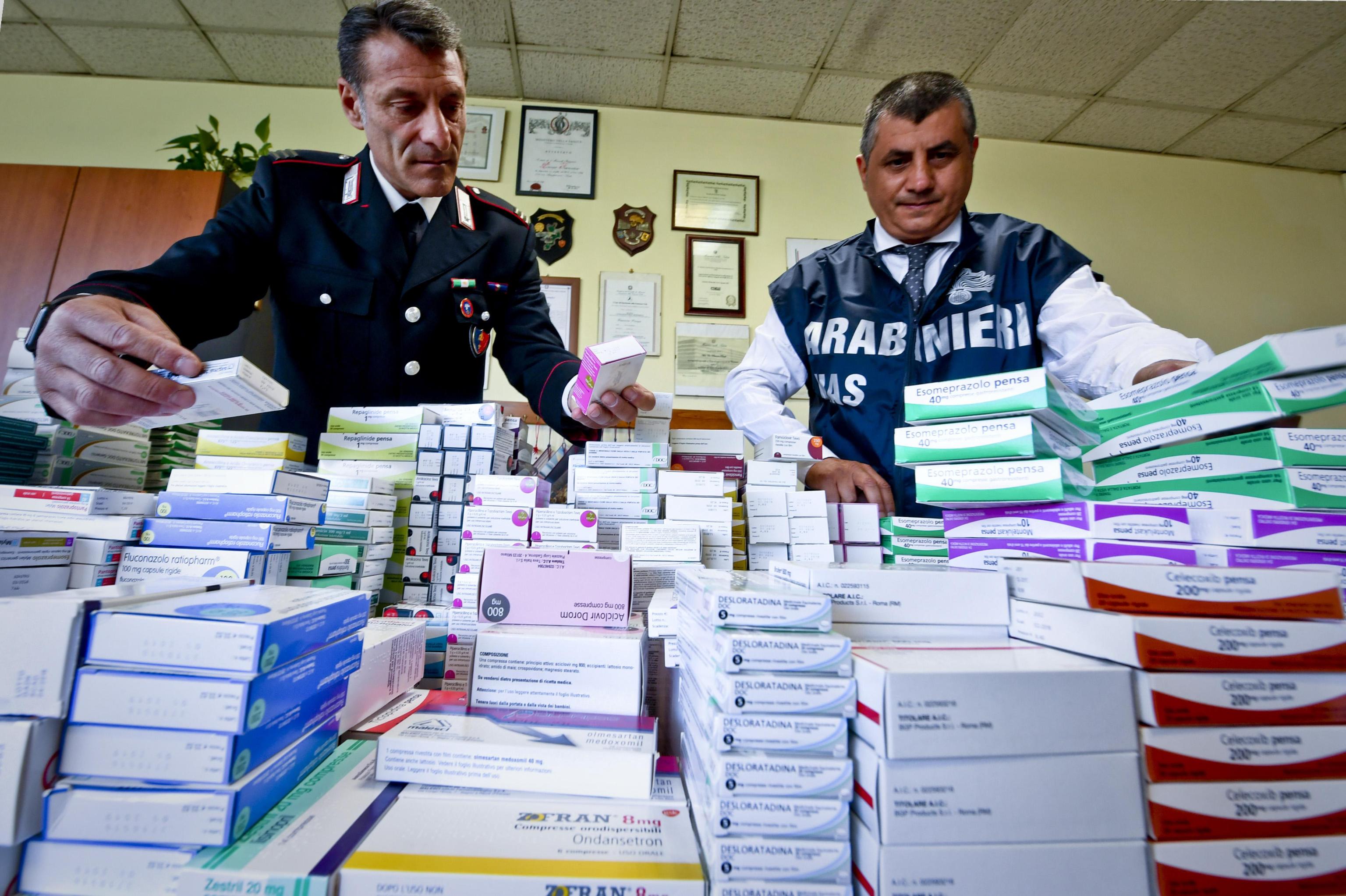 Sanità, ecco le regole per comprare online farmaci sicuri