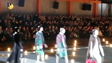 Per la MFW, Miuccia Prada propone l’anatomia di una storia d’amore