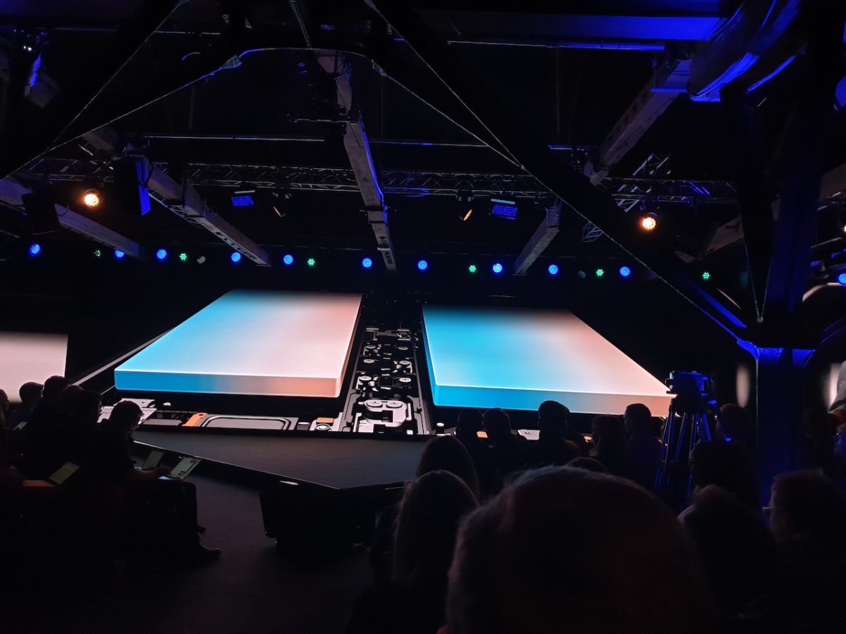 Galleria foto 'Il Galaxy Fold costa 2 mila dollari' - foto 5