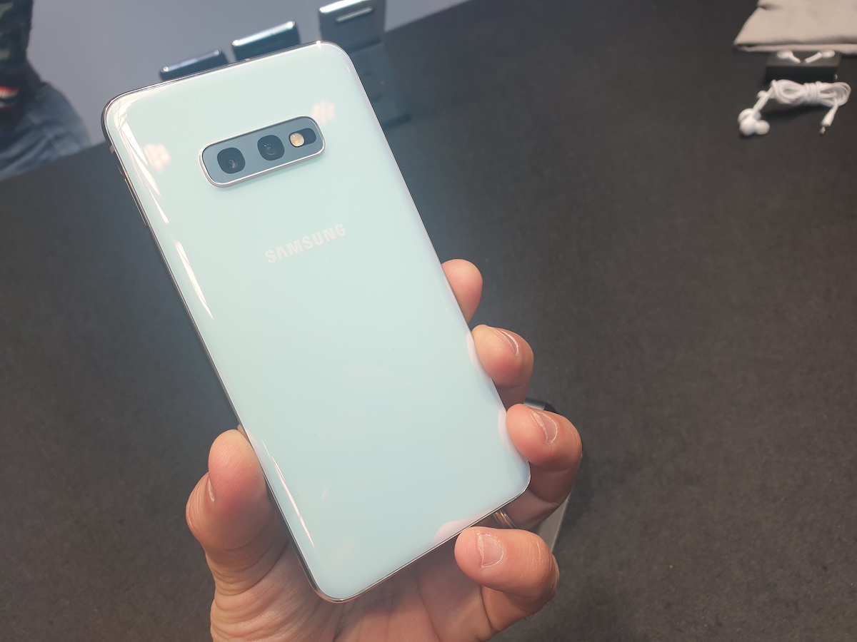 Arrivano i Samsung Galaxy S10, S10+ e S10e, con la sorpresa 5G Arrivano i Samsung Galaxy S10, S10+ e S10e, con la sorpresa 5G