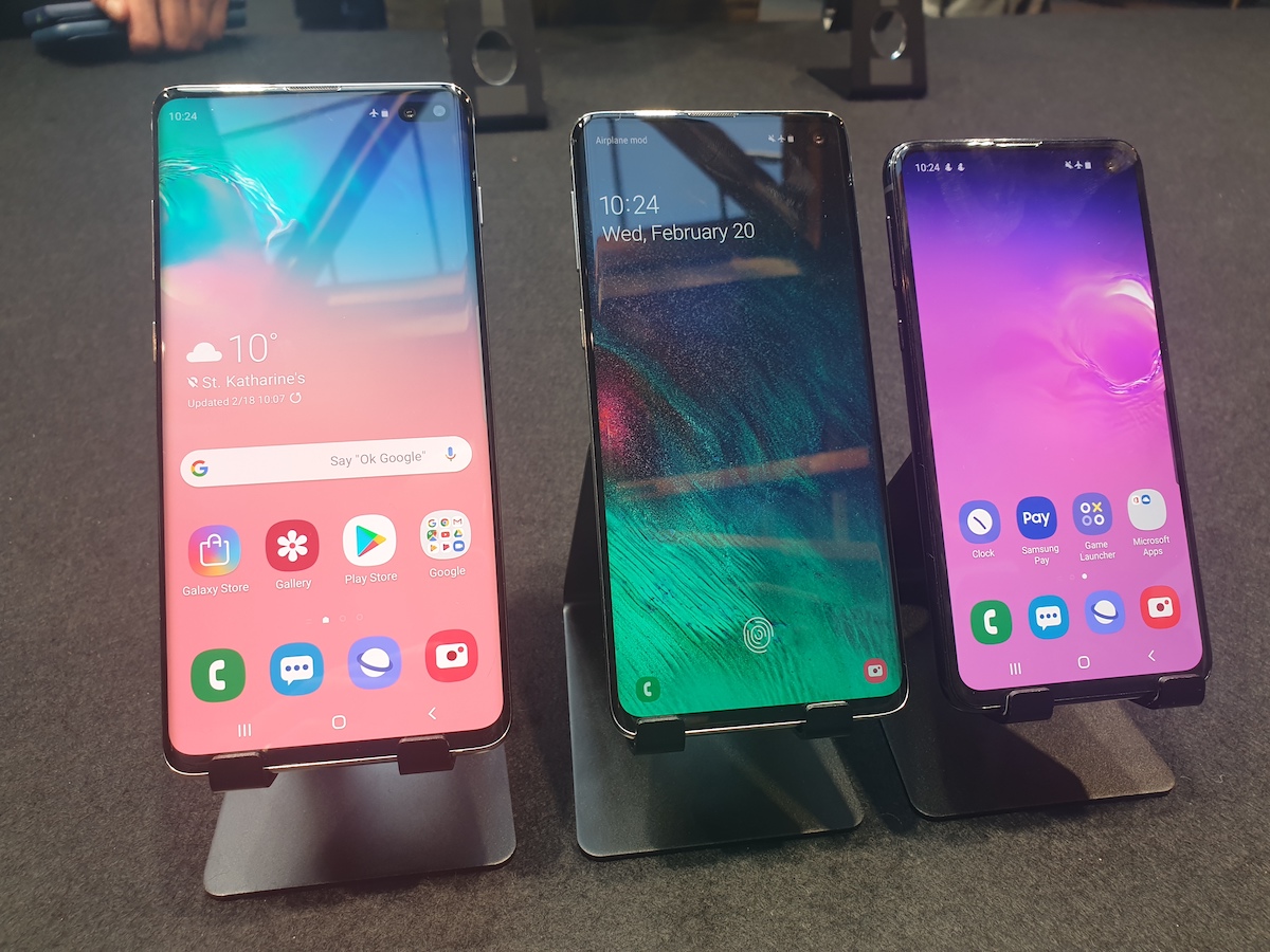 Arrivano i Samsung Galaxy S10, S10+ e S10e, con la sorpresa 5G Arrivano i Samsung Galaxy S10, S10+ e S10e, con la sorpresa 5G