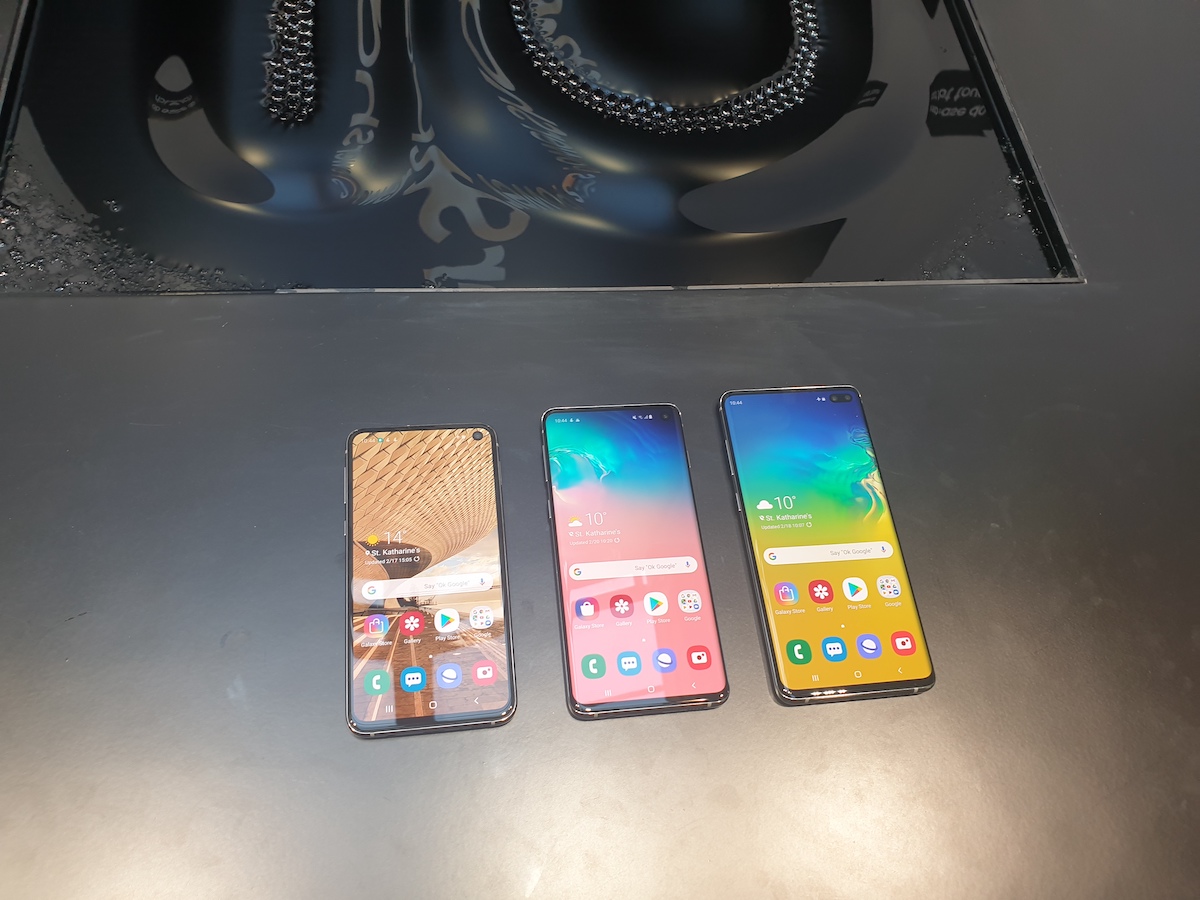 Arrivano i Samsung Galaxy S10, S10+ e S10e, con la sorpresa 5G Arrivano i Samsung Galaxy S10, S10+ e S10e, con la sorpresa 5G