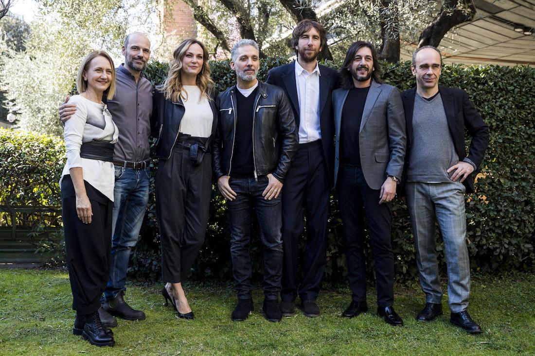 Il mondo sulle spalle: il film tv con Beppe Fiorello Il mondo sulle spalle: il film tv con Beppe Fiorello