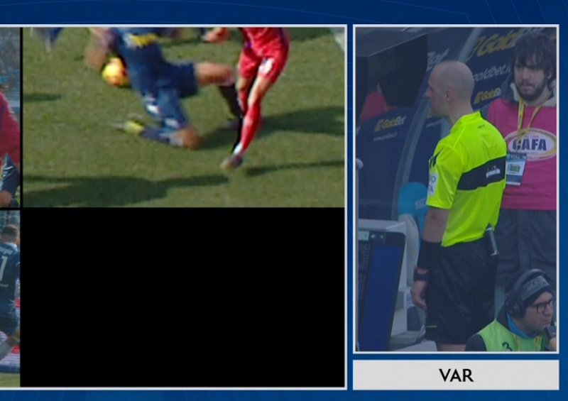 Così il Var ha cancellato un gol (alla Spal) e dà rigore (alla Fiorentina) Così il Var ha cancellato un gol (alla Spal) e dà rigore (alla Fiorentina)
