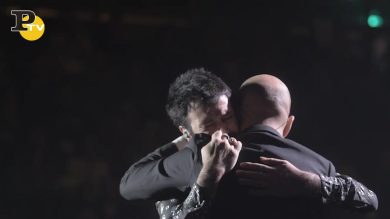 Lele Spedicato dei Negramaro a sorpresa sul palco con Sangiorgi