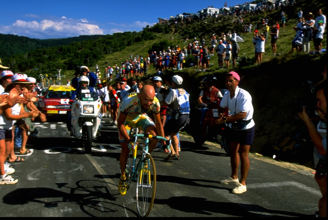 Marco Pantani: 15 anni fa moriva il “Pirata”. La storia e le foto