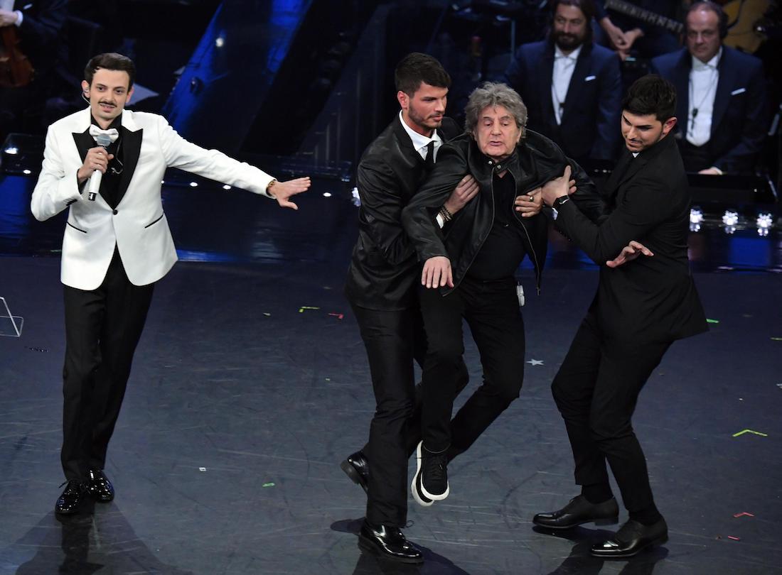 Sanremo 2019: Vanoni cult e l’Amoroso in lacrime, tutto sulla terza serata Sanremo 2019: Vanoni cult e l’Amoroso in lacrime, tutto sulla terza serata