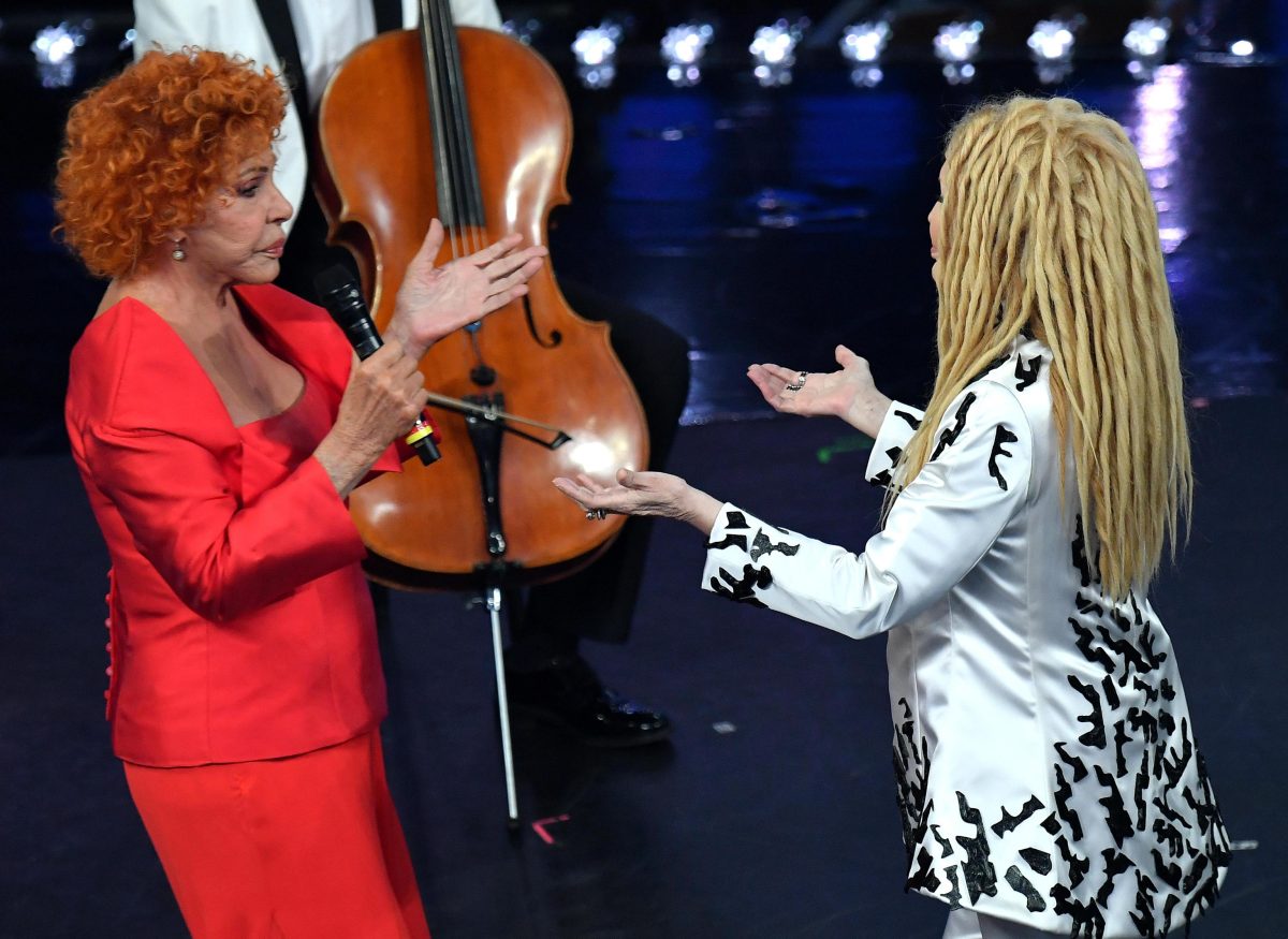 Galleria foto 'Sanremo 2019: Vanoni cult e l’Amoroso in lacrime, tutto sulla terza serata' - foto 2