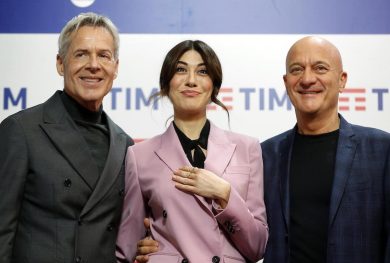 Sanremo 2019: Pio e Amedeo, Hunziker e gli ospiti della seconda serata