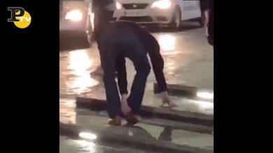 Caduta scivolosa per le strade di Newcastle