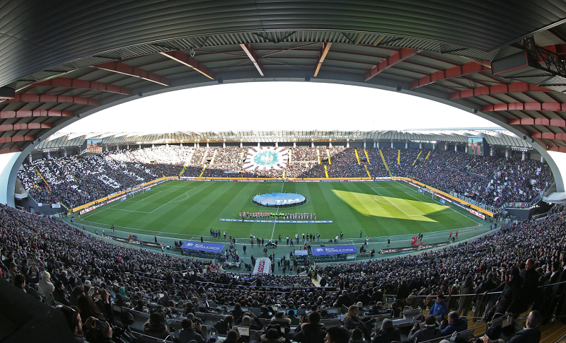 Nuovi stadi, così l’Italia è diventata il fanalino di coda del calcio europeo Nuovi stadi, così l’Italia è diventata il fanalino di coda del calcio europeo