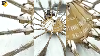 Ecco lo spazzaneve originale, dalla Russia | video