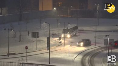 Allerta meteo Milano: la città si tinge di bianco | Video