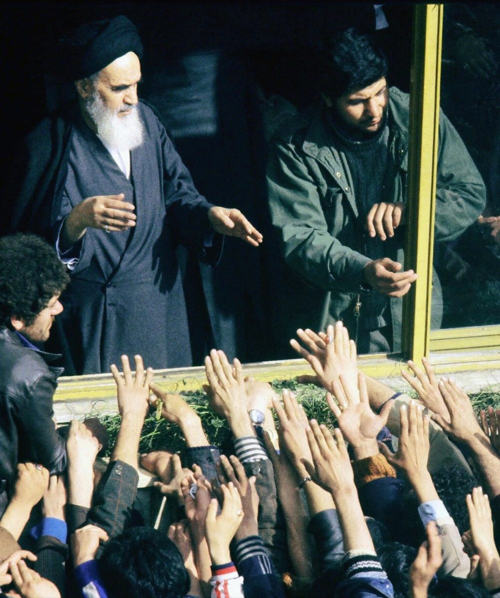 40 anni fa l’ingresso di Khomeini a Teheran: storia e foto