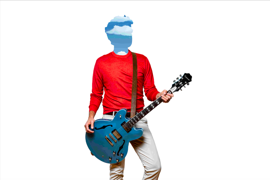 Cloud, l’artista senza volto: “Scelgo l’anonimato in un mondo di apparenza” Cloud, l’artista senza volto: “Scelgo l’anonimato in un mondo di apparenza”