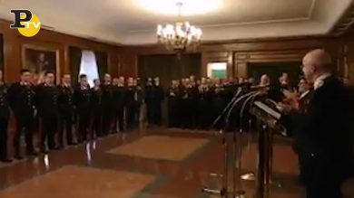 Terrore sul bus, il ministro Trenta ringrazia i carabinieri