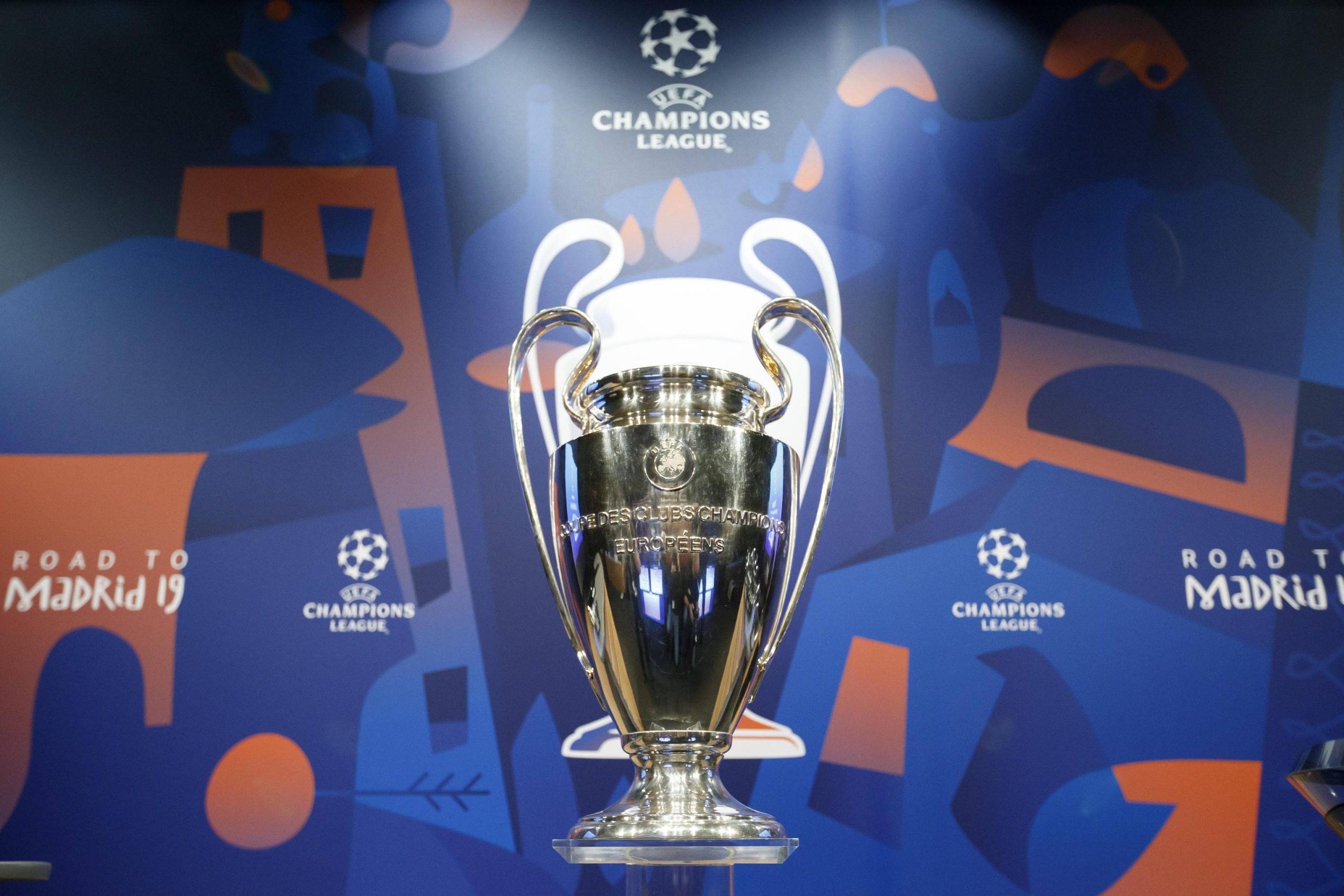 Il piano dei grandi club per la nuova Champions League: giocare nei week end Il piano dei grandi club per la nuova Champions League: giocare nei week end