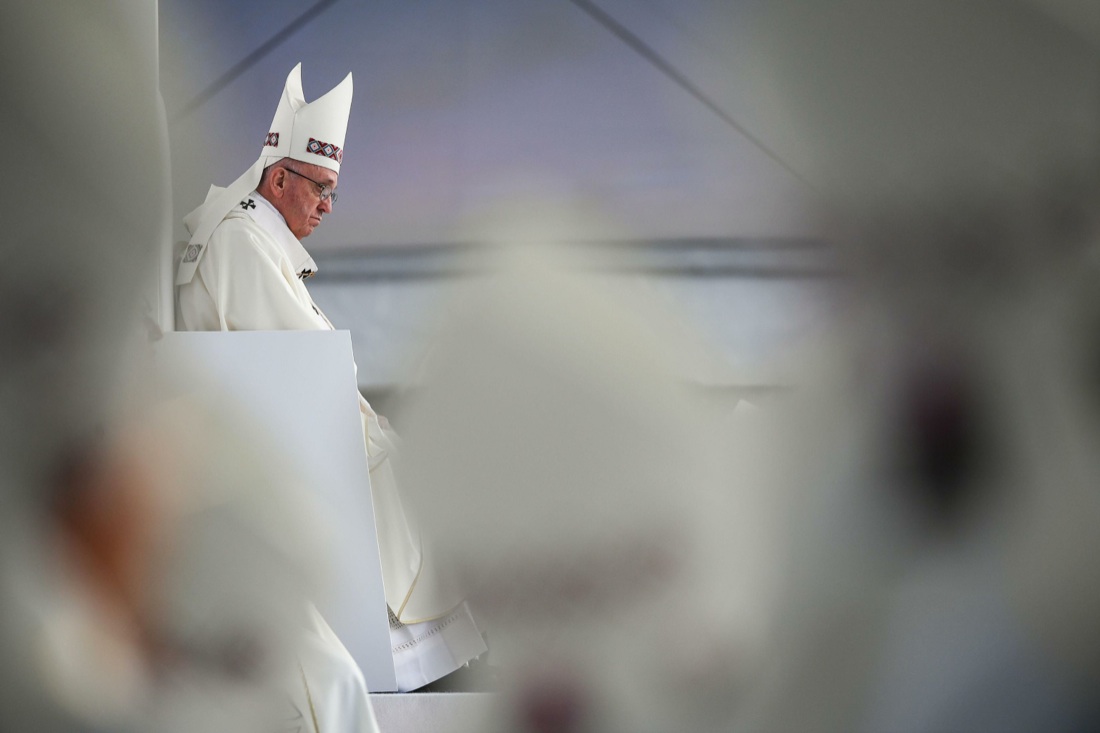 Sede apostolica vacante fino alla fumata bianca Sede apostolica vacante fino alla fumata bianca