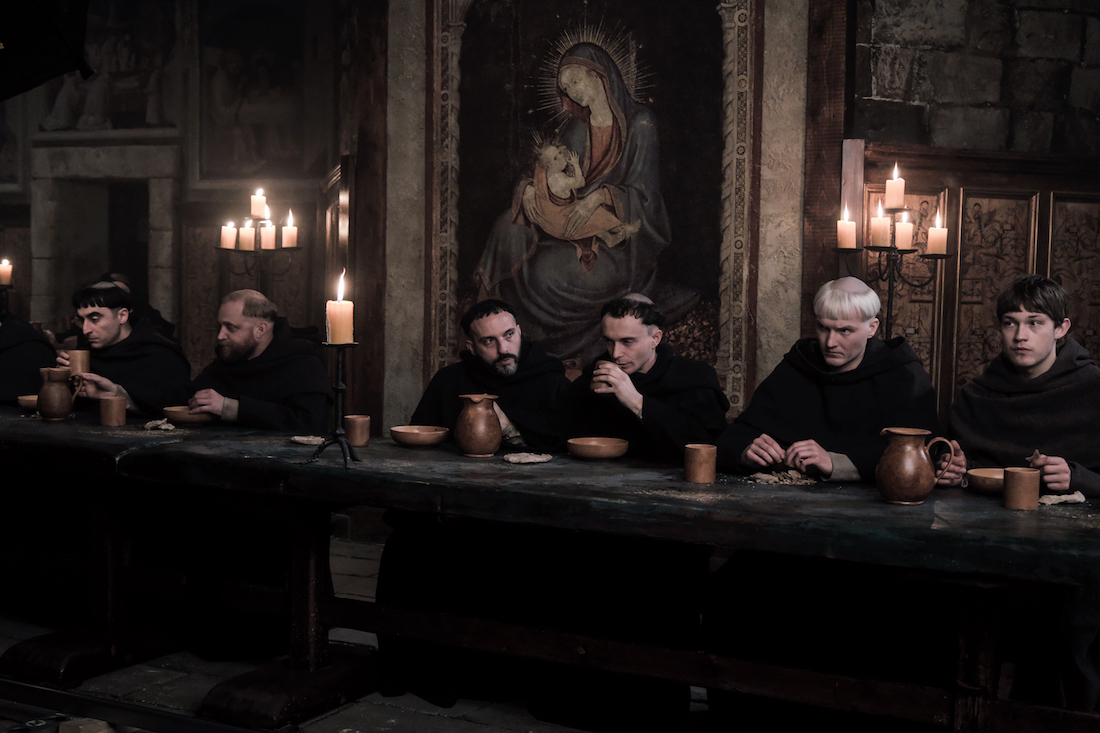 Il nome della rosa: le anticipazioni della prima puntata Il nome della rosa: le anticipazioni della prima puntata