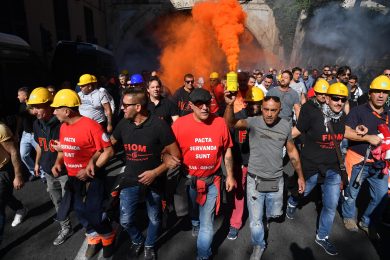 Lavoro: 6 licenziati su 10 aumentano di peso ed hanno sintomi di depressione