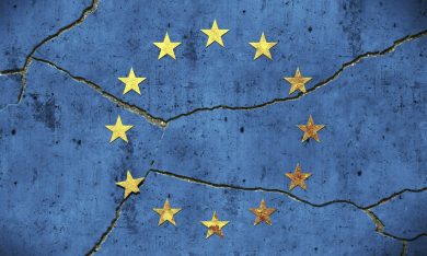 L’Europa lontana dalla gente ma con le scarpe riciclabili