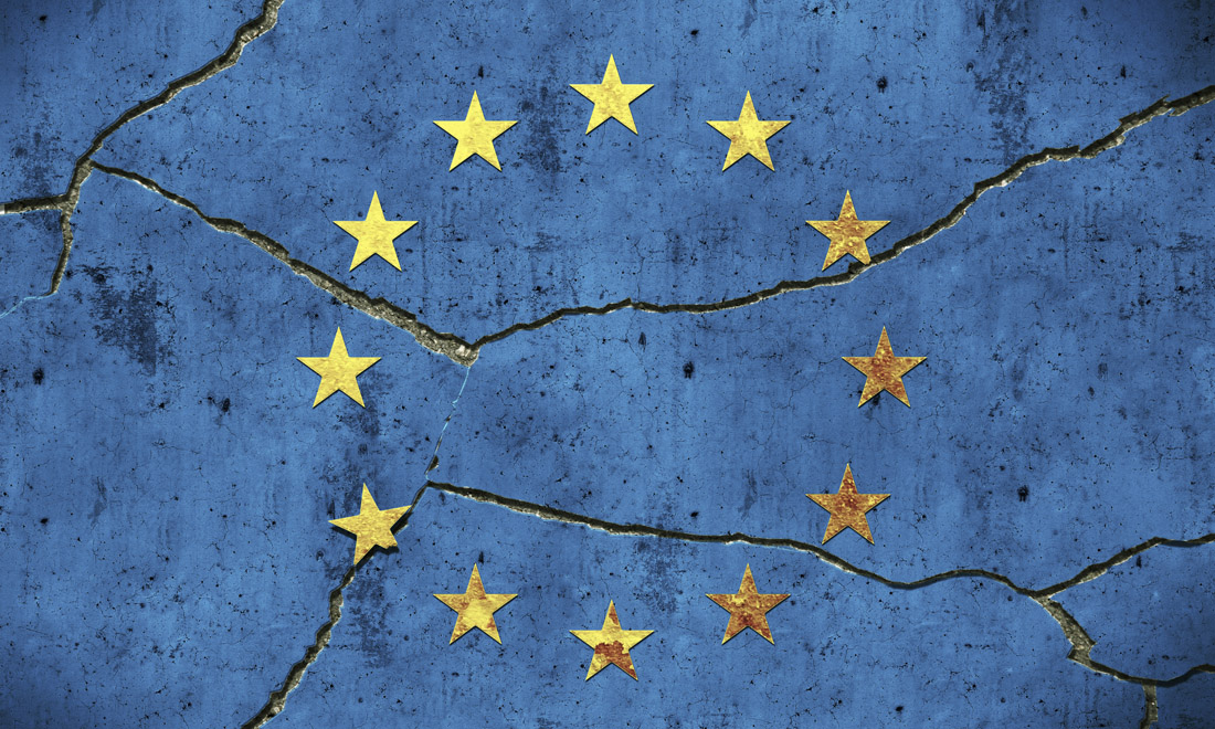 L’Europa lontana dalla gente ma con le scarpe riciclabili