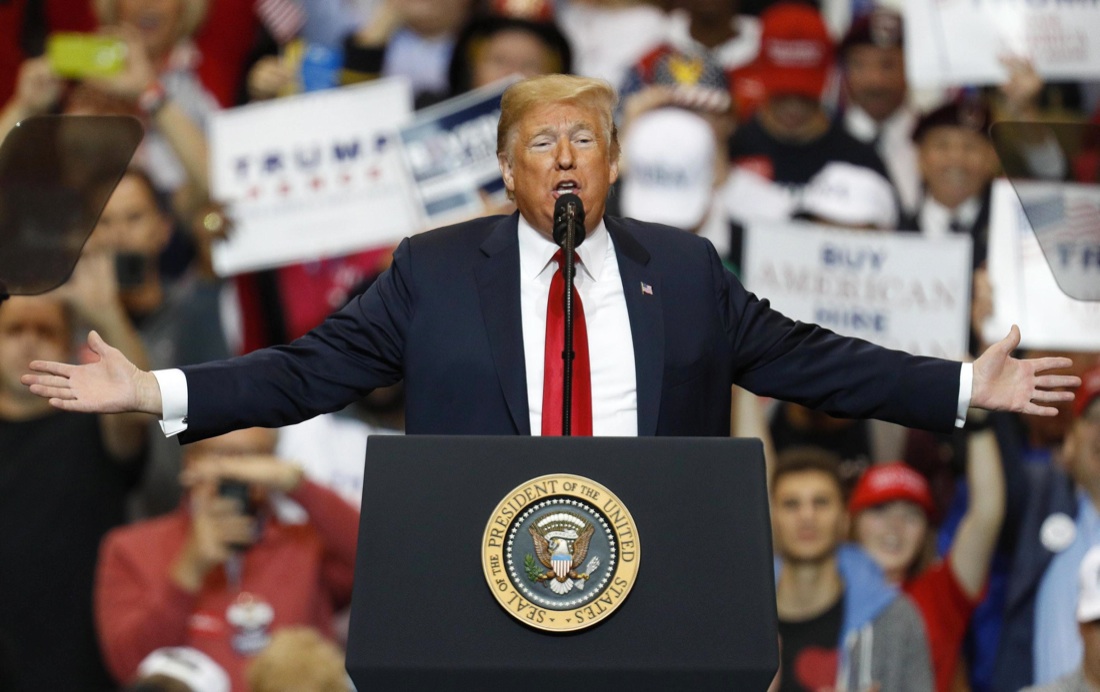 Usa, il pil vola al 3,2%. Trump trionfa, gli esperti sbagliano Usa, il pil vola al 3,2%. Trump trionfa, gli esperti sbagliano