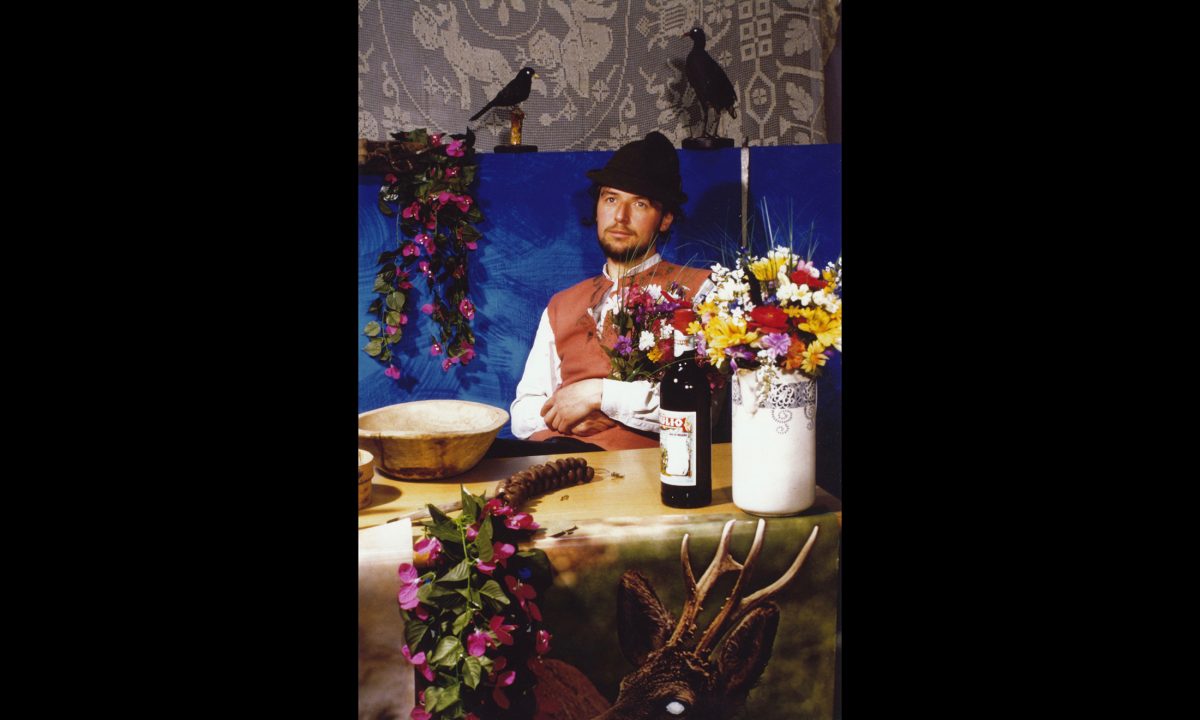 Galleria foto 'Chi ha spaccato i piatti Fornasetti? Intervista all’artista Carlo Dell’Acqua' - foto 9