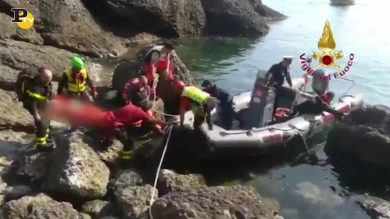 Portofino, i vigili del fuoco recuperano un’escursionista infortunata