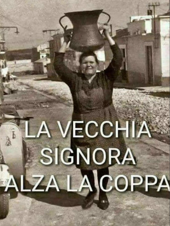 Juventus eliminata, i meme e gli sfottò su internet Juventus eliminata, i meme e gli sfottò su internet