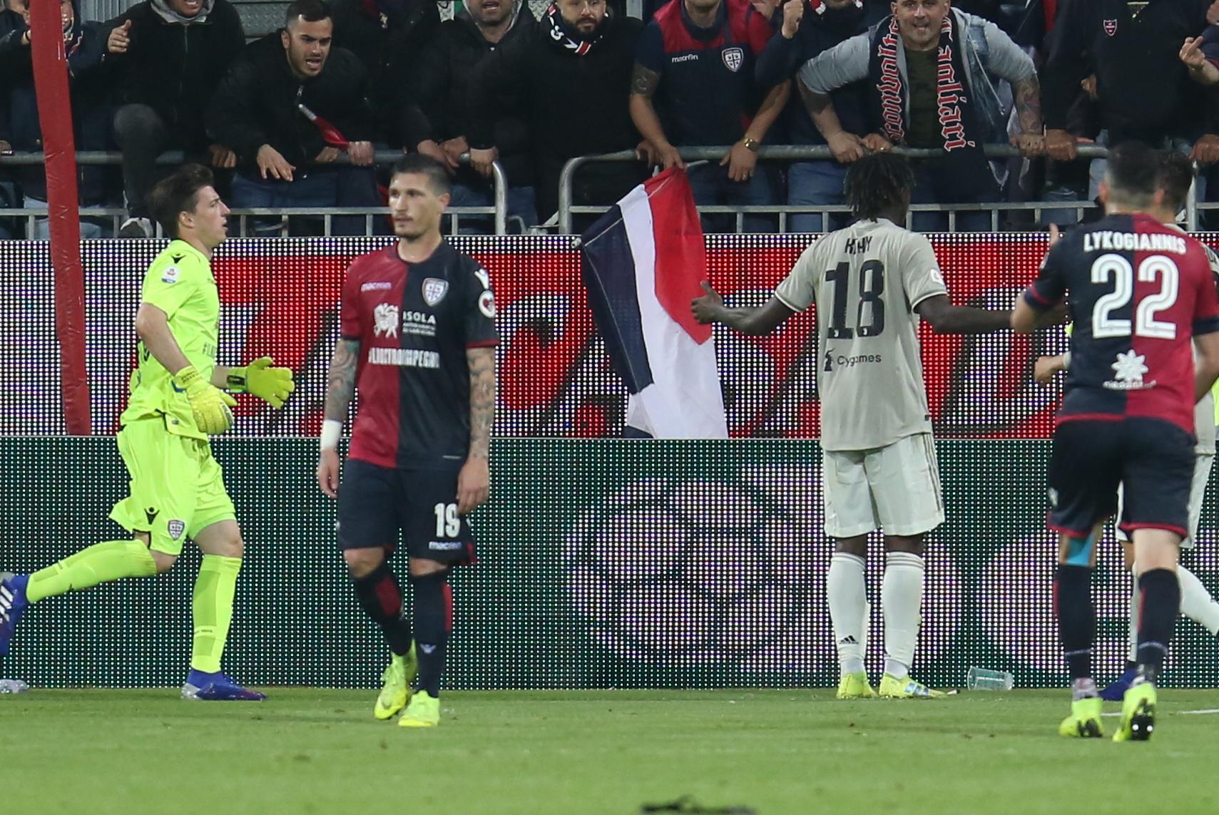 Calcio e razzismo, basta parole: si può bandire i violenti dagli stadi Calcio e razzismo, basta parole: si può bandire i violenti dagli stadi