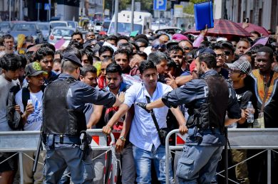 Migranti: la truffa del permesso di soggiorno