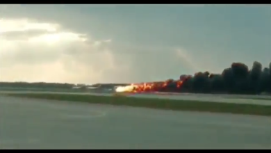 Mosca. Incendio su un aereo durante atterraggio all’aeroporto di Seremetevo: numerosi i morti | video