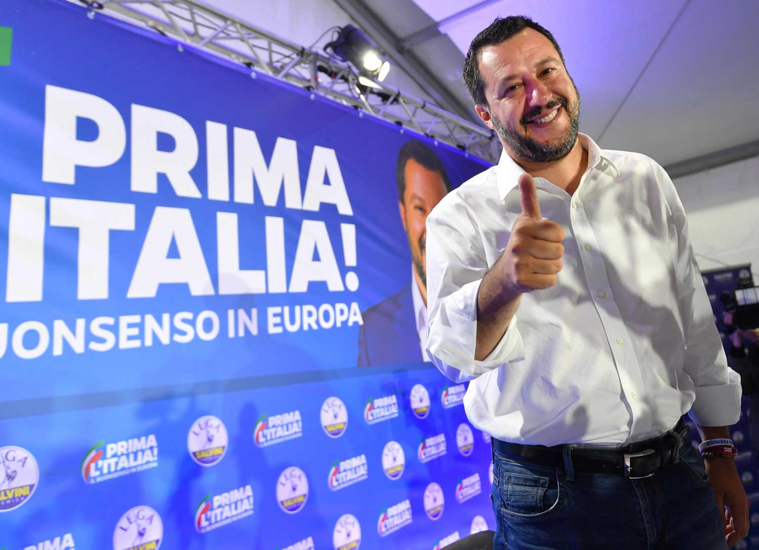 Salvini ha deciso: o comanda o il Governo cade Salvini ha deciso: o comanda o il Governo cade