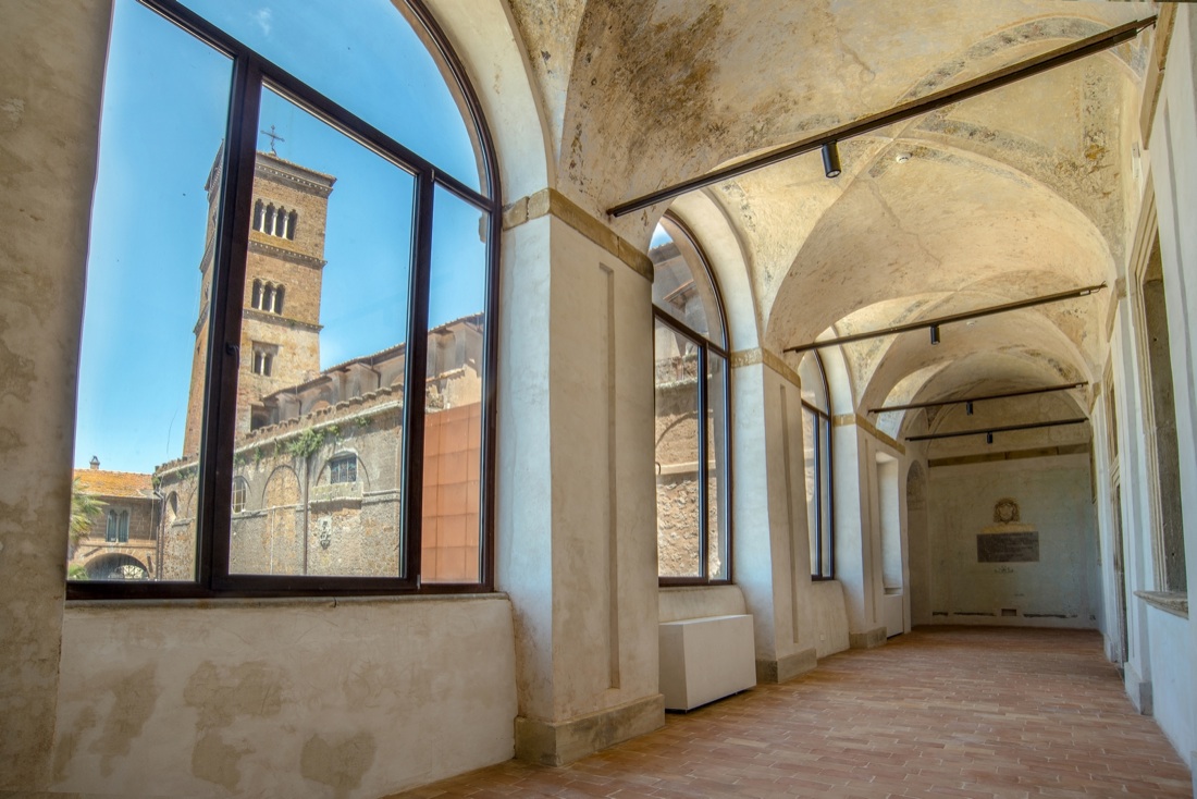 Dialoghi a Sutri: una nuova stagione di mostre torna a Palazzo Doebbing