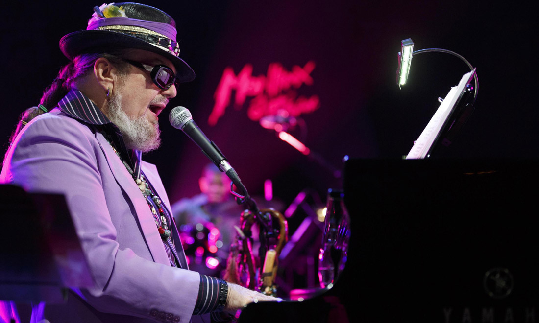 Addio a Dr.John: le 10 canzoni indimenticabili di “Mac” Addio a Dr.John: le 10 canzoni indimenticabili di “Mac”