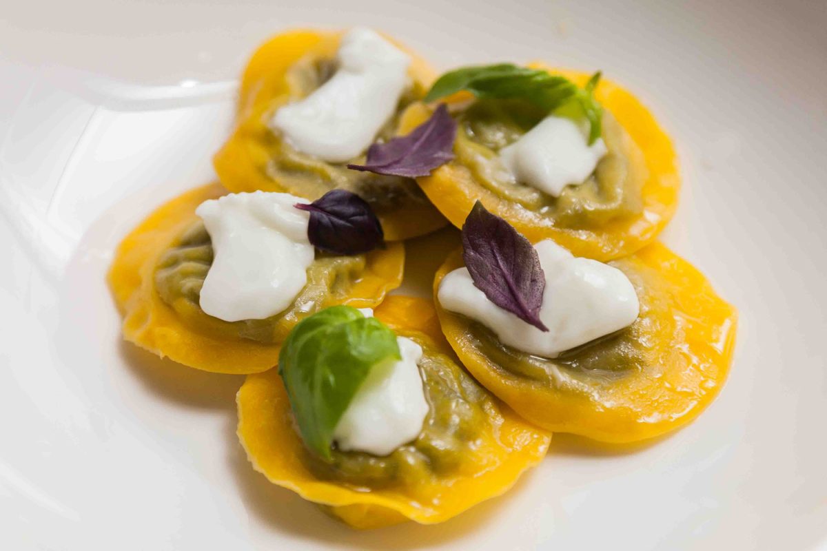 Galleria foto 'Forte Village, parata di “chef star” in questa estate 2019' - foto 24