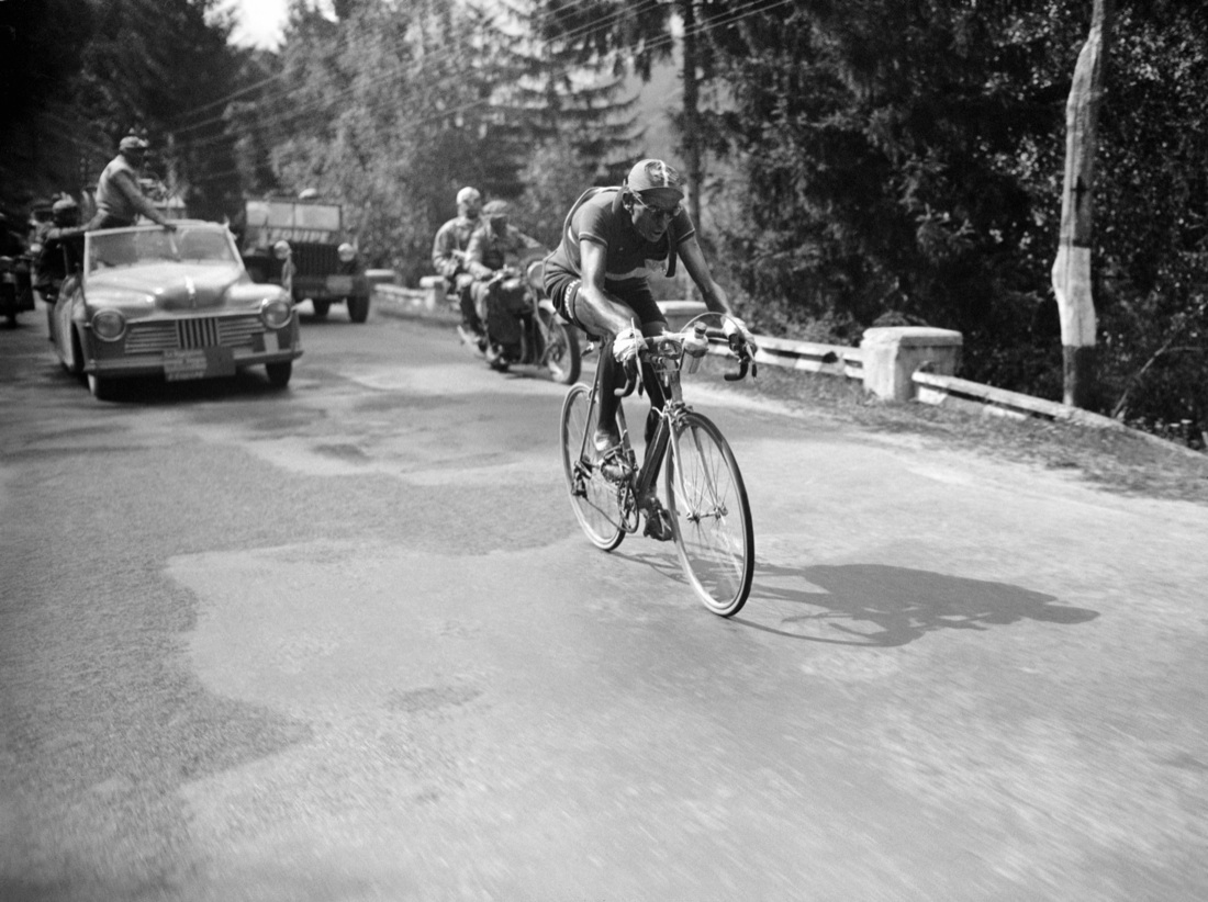 70 anni fa Fausto Coppi vinceva il Tour de France | foto