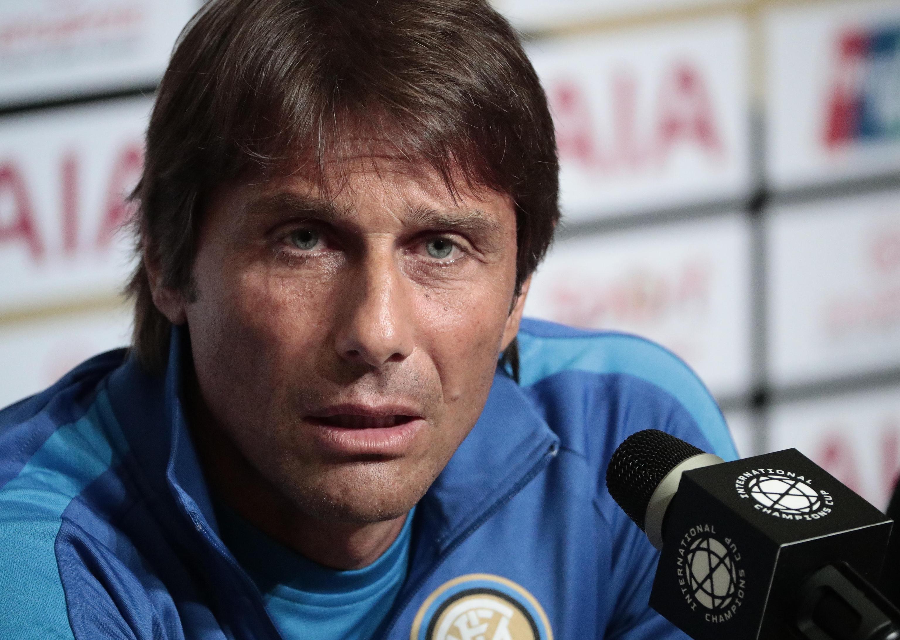 L’Inter scopre il metodo Conte: via i big (e Marotta in difficoltà) L’Inter scopre il metodo Conte: via i big (e Marotta in difficoltà)