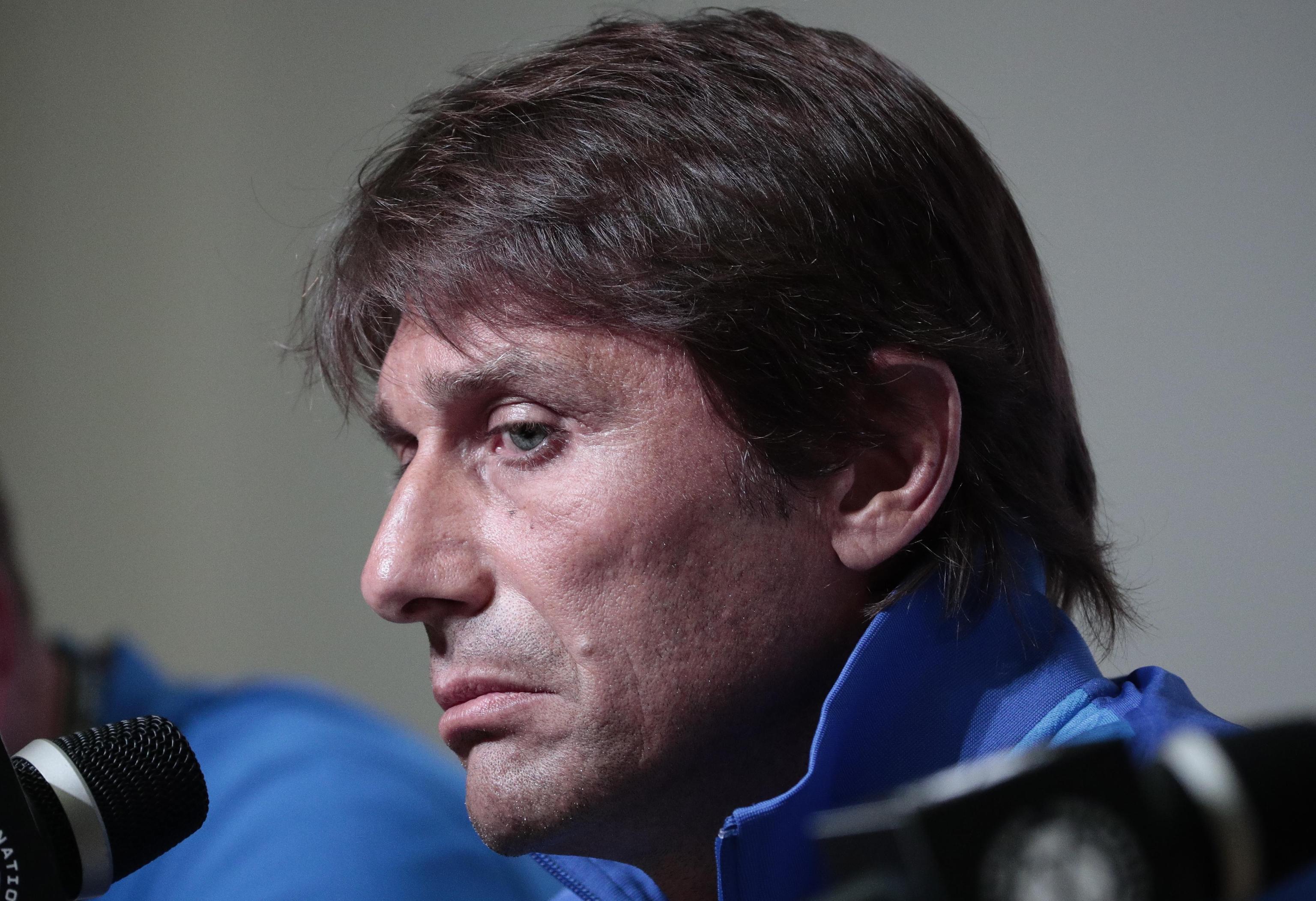 L’Inter scopre il metodo Conte: via i big (e Marotta in difficoltà) L’Inter scopre il metodo Conte: via i big (e Marotta in difficoltà)