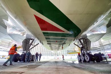 Perché il salvataggio Alitalia è un brutto pasticcio