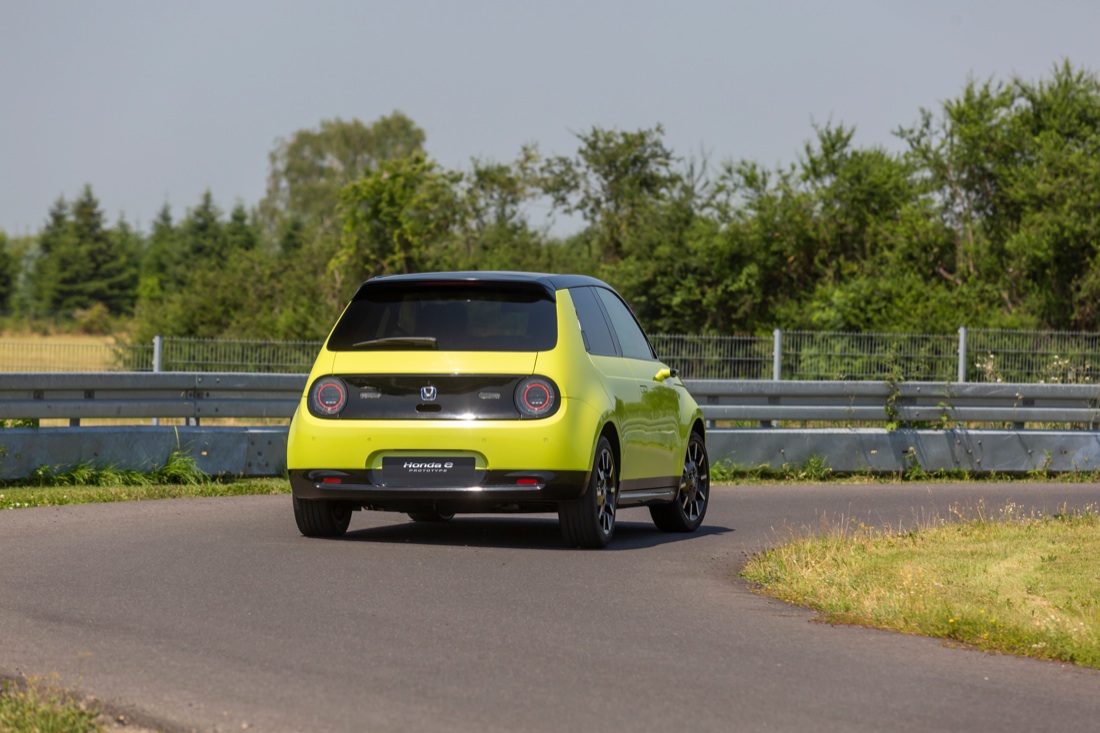 La nuova Honda “E”, la city car elettrica dal cuore sportivo