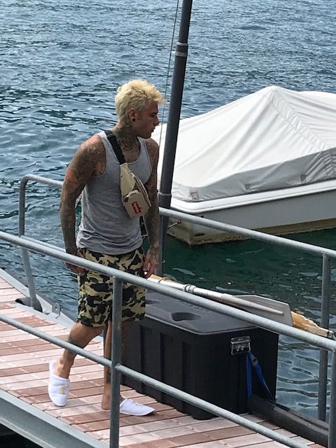 Chiara Ferragni e Fedez sul Lago di Como | foto Chiara Ferragni e Fedez sul Lago di Como | foto