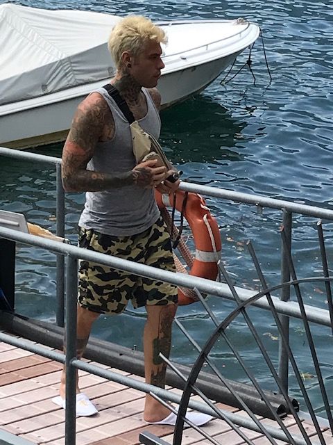 Chiara Ferragni e Fedez sul Lago di Como | foto Chiara Ferragni e Fedez sul Lago di Como | foto