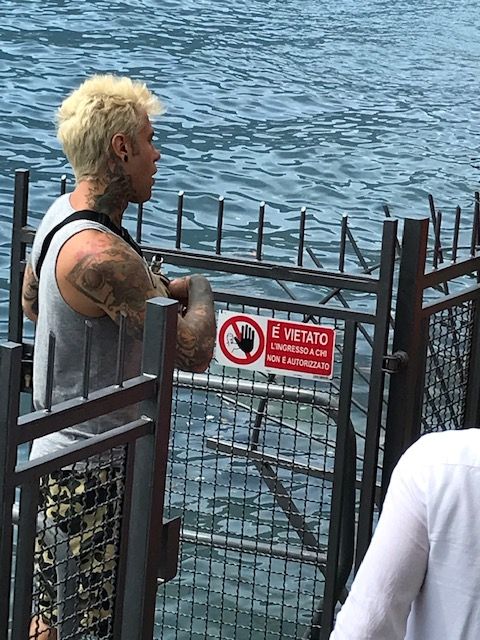 Chiara Ferragni e Fedez sul Lago di Como | foto Chiara Ferragni e Fedez sul Lago di Como | foto