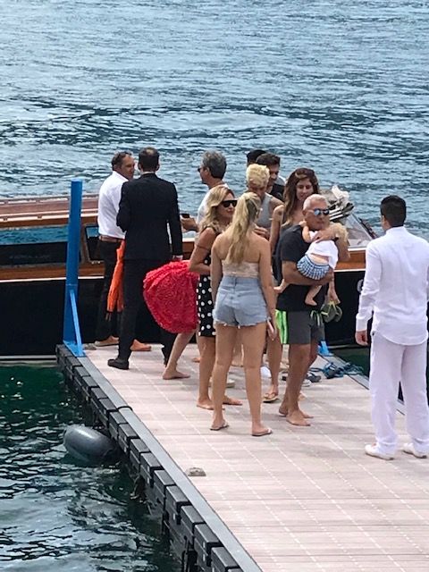 Chiara Ferragni e Fedez sul Lago di Como | foto Chiara Ferragni e Fedez sul Lago di Como | foto