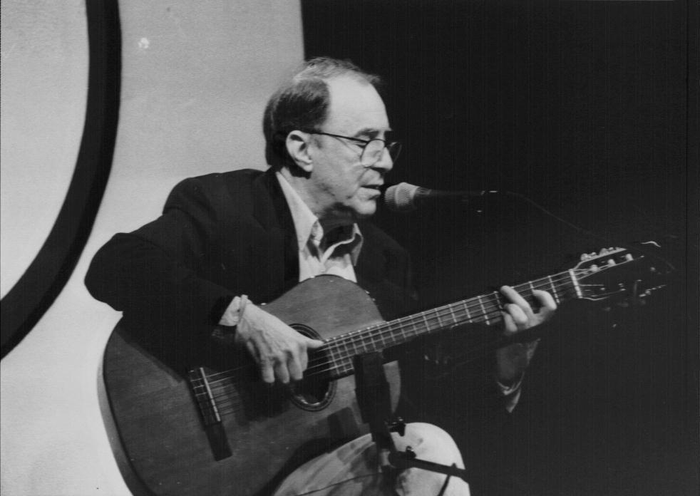 Addio a Joao Gilberto, genio della musica brasiliana Addio a Joao Gilberto, genio della musica brasiliana