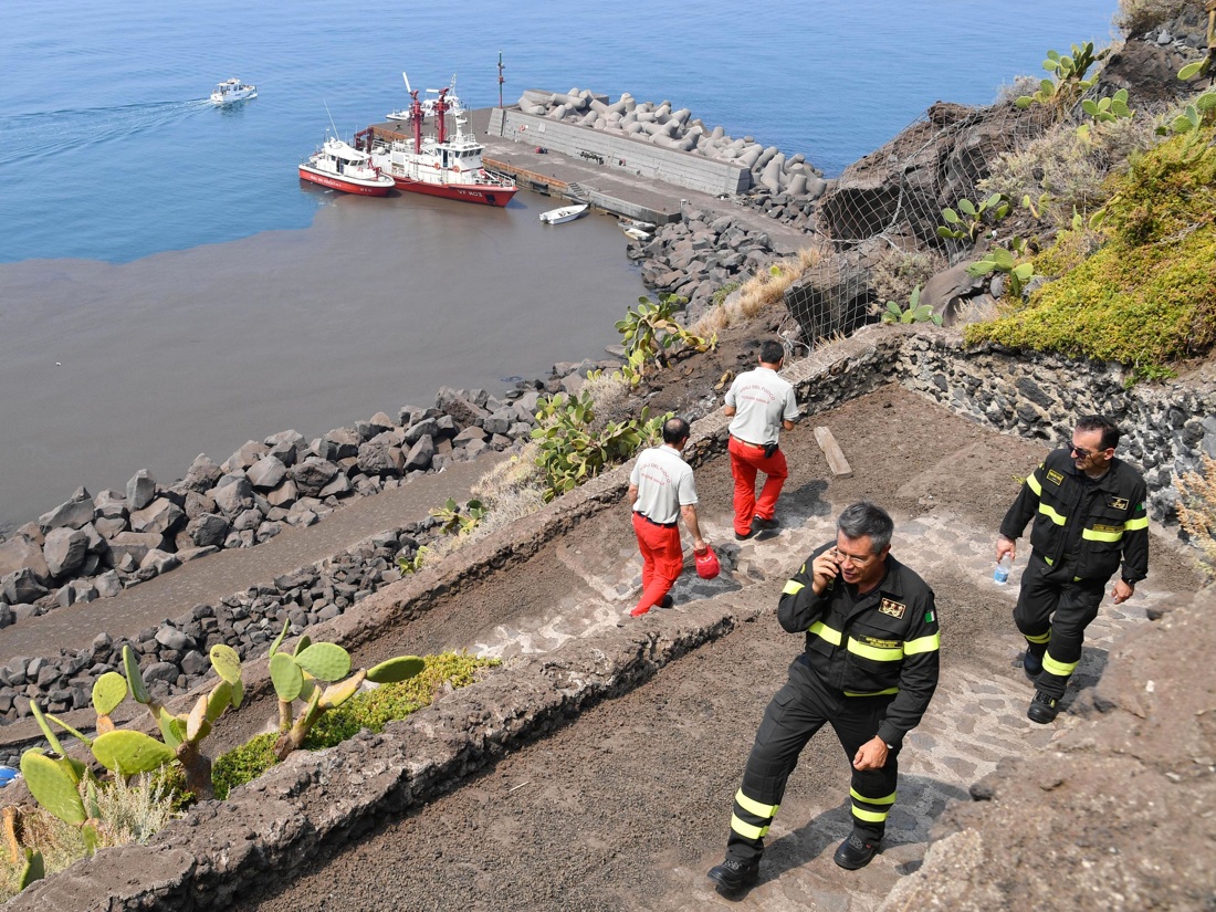 Stromboli: le foto dell’eruzione