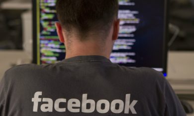 WhatsApp, Instagram e Facebook, perché hanno smesso di funzionare