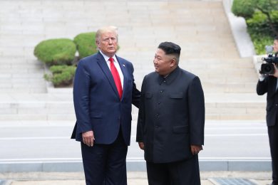 Trump-Kim e quei passi storici in Corea del Nord